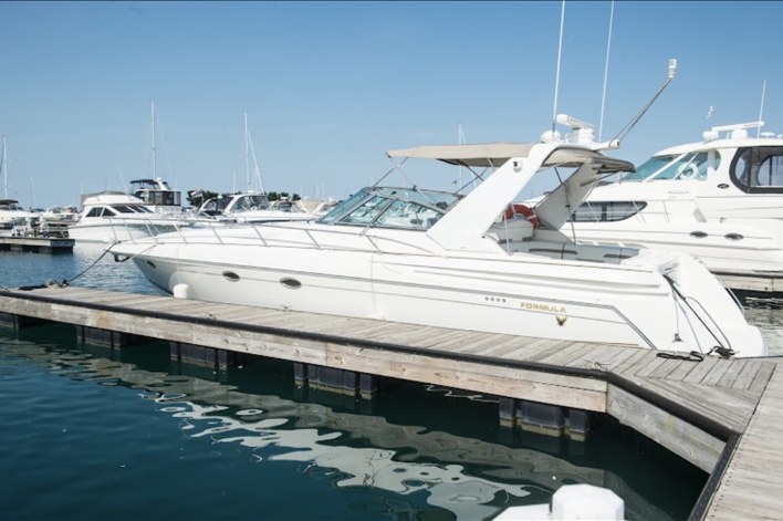 Side profile of the Vertex yacht